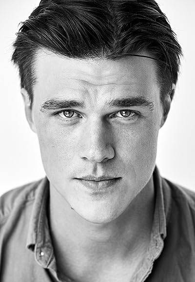 Finn Wittrock